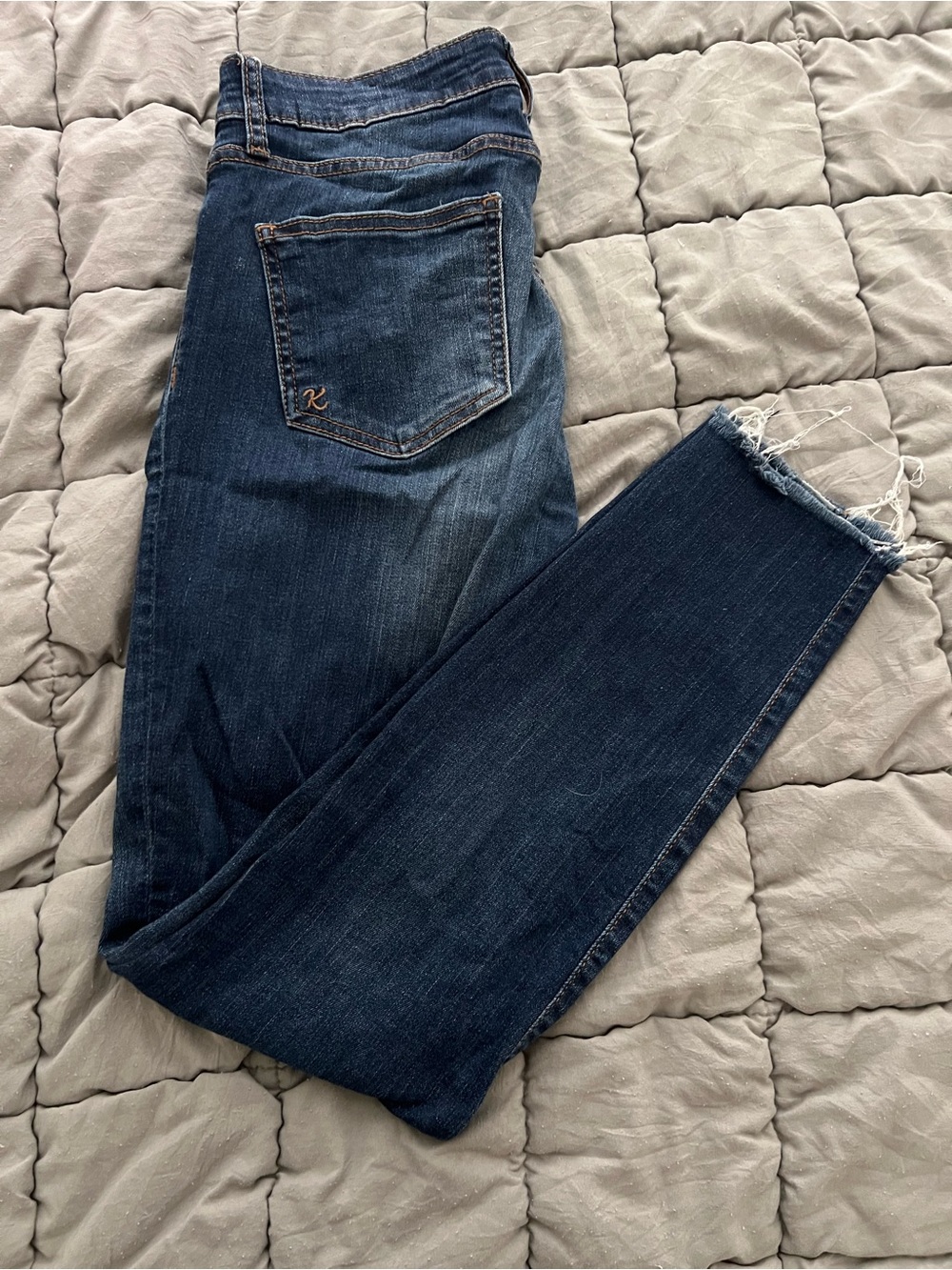 Kut from the Kloth Dark Blue Skinny Jeans with Raw Hem